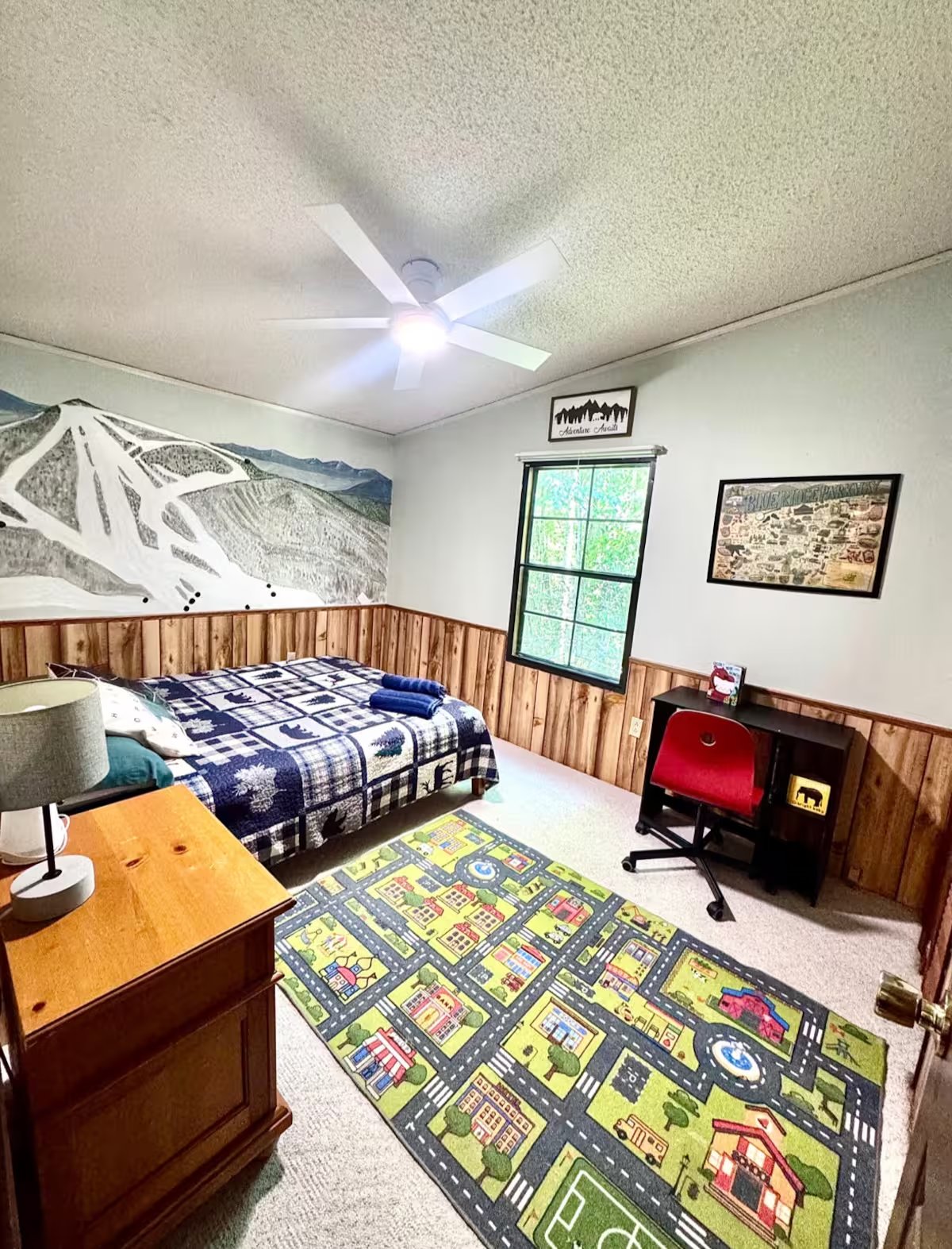 Guest bedroom with full-size bed